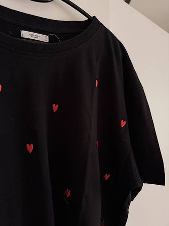 Reserved, T-Shirt mit Herzen, Gr. 42