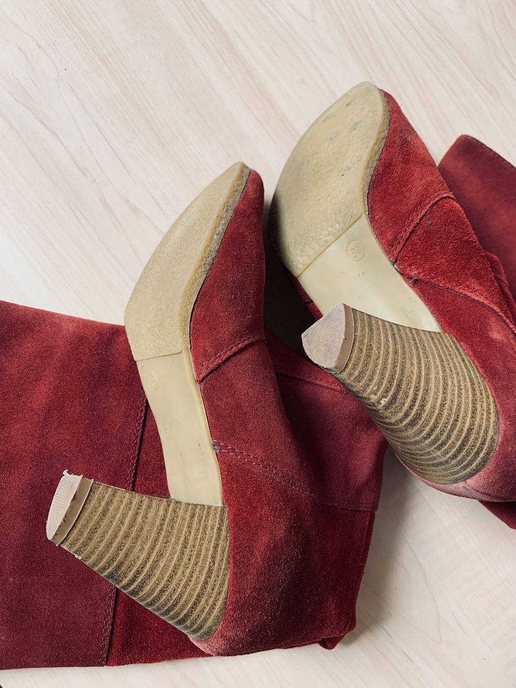 Scarpe da donna: Wildleder Damenstiefel Gr.38 Versand möglich – Usato da Steinen venduto da Firehorse66 2