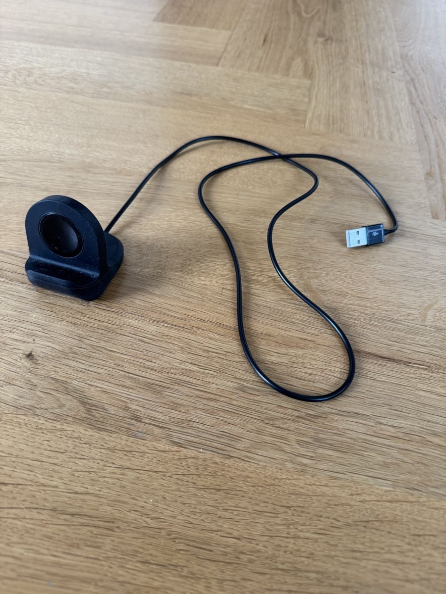 Accessori per Smartwatch: iWatch Ladestation mit Kabel – Usato da Aarau venduto da Sasa75