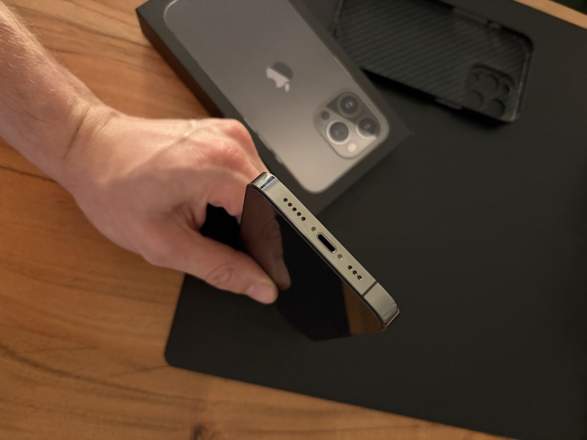 Apple Telefoni cellulari / Smartphones: iPhone 13 Pro 256GB Graphite – Nuovo (secondo la descrizione) da Solothurn venduto da fab_y5pk 4