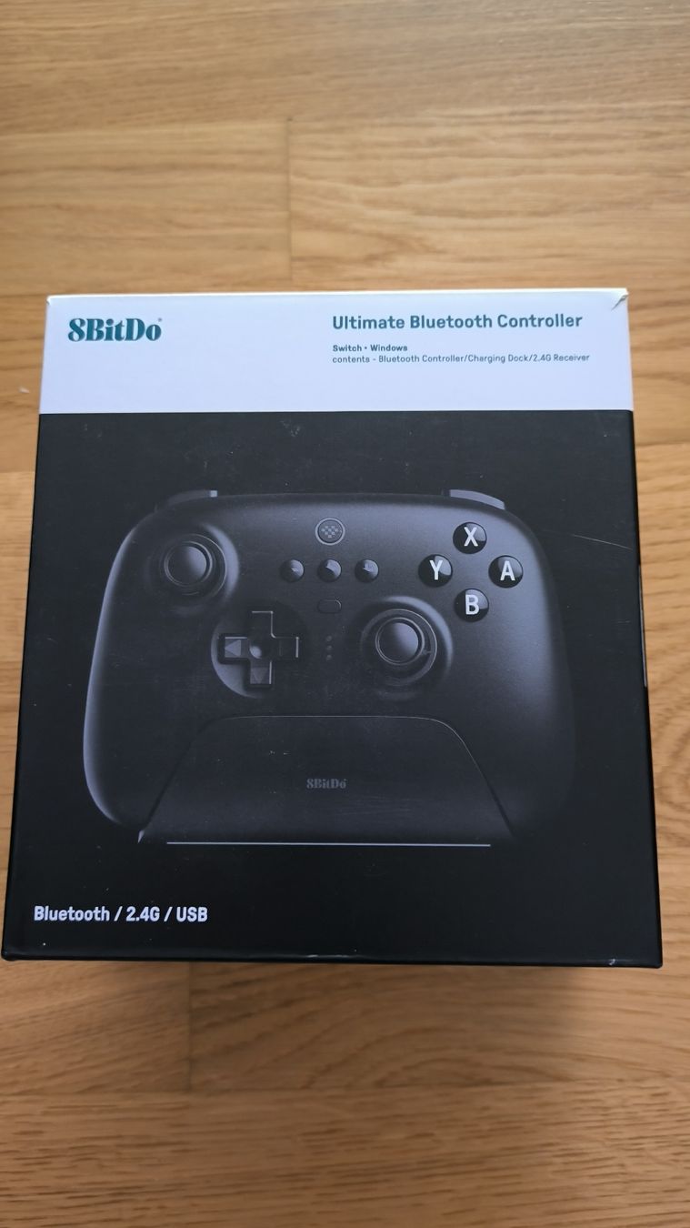8BitDO Controller: Switch/Windows Ultimate Controller 8Bitdo schwarz wie neu – Nuovo (secondo la descrizione) da Kirchleerau venduto da Mr.Spock1