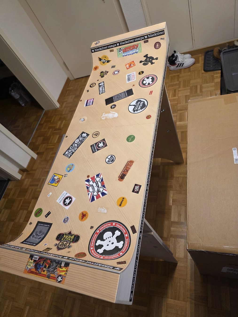 Giocattoli: Fingerboard tisch – Nuovo (secondo la descrizione) da Zug venduto da val_kv58