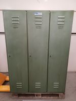 Garderobeschrank 3-fach