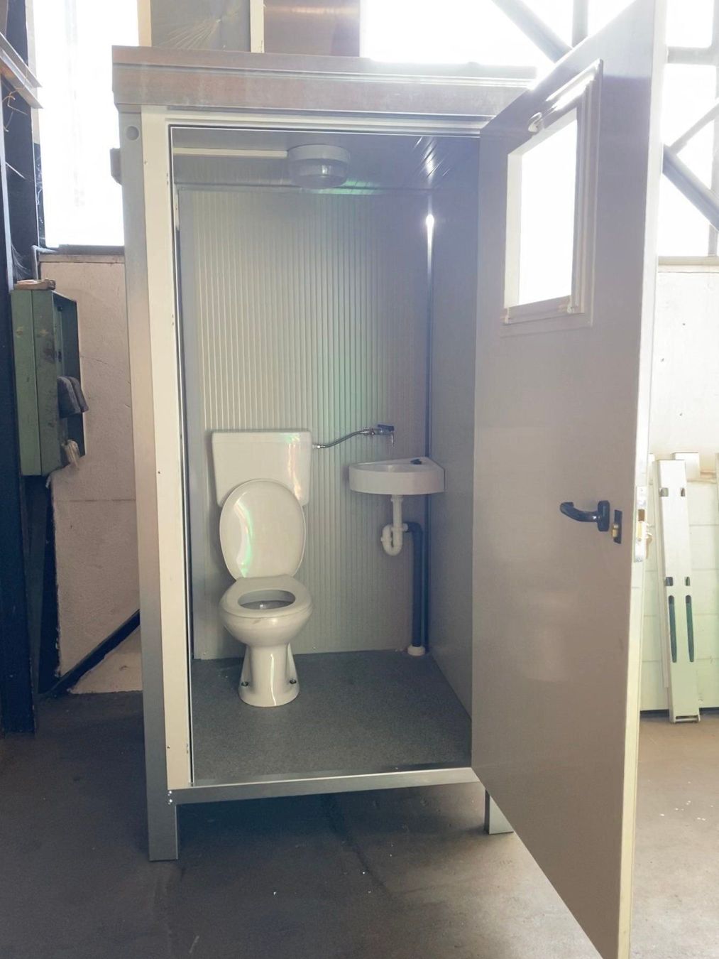 WC: WC Container, Baustellentoilette, Kabine – Neuf avec emballage d'origine à Hendschiken par rsigg_ag 1