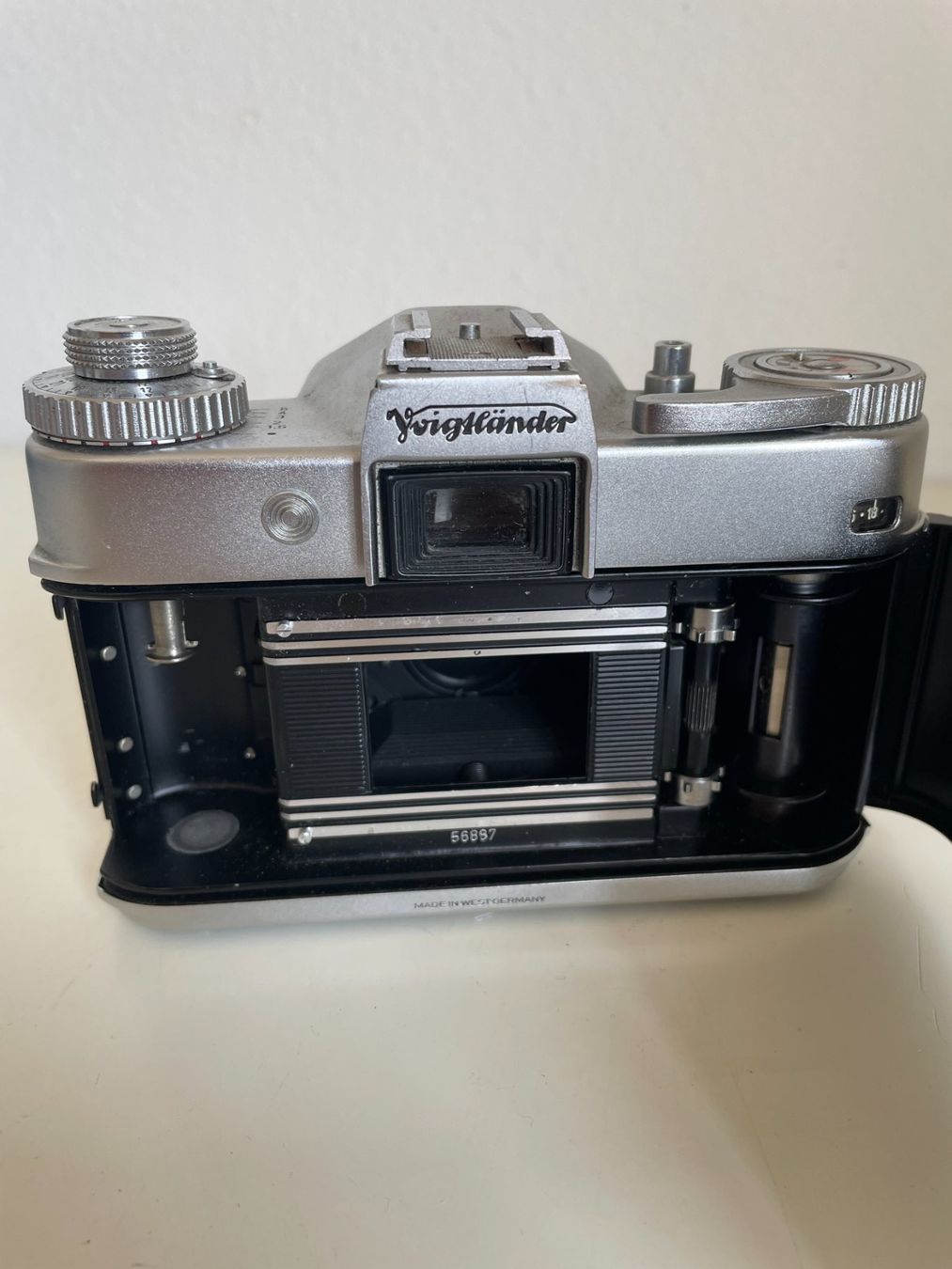 Voigtländer Appareil photo: Voigtländer Bessamatic – Défectueux à Winterthur par Levi_sells 3