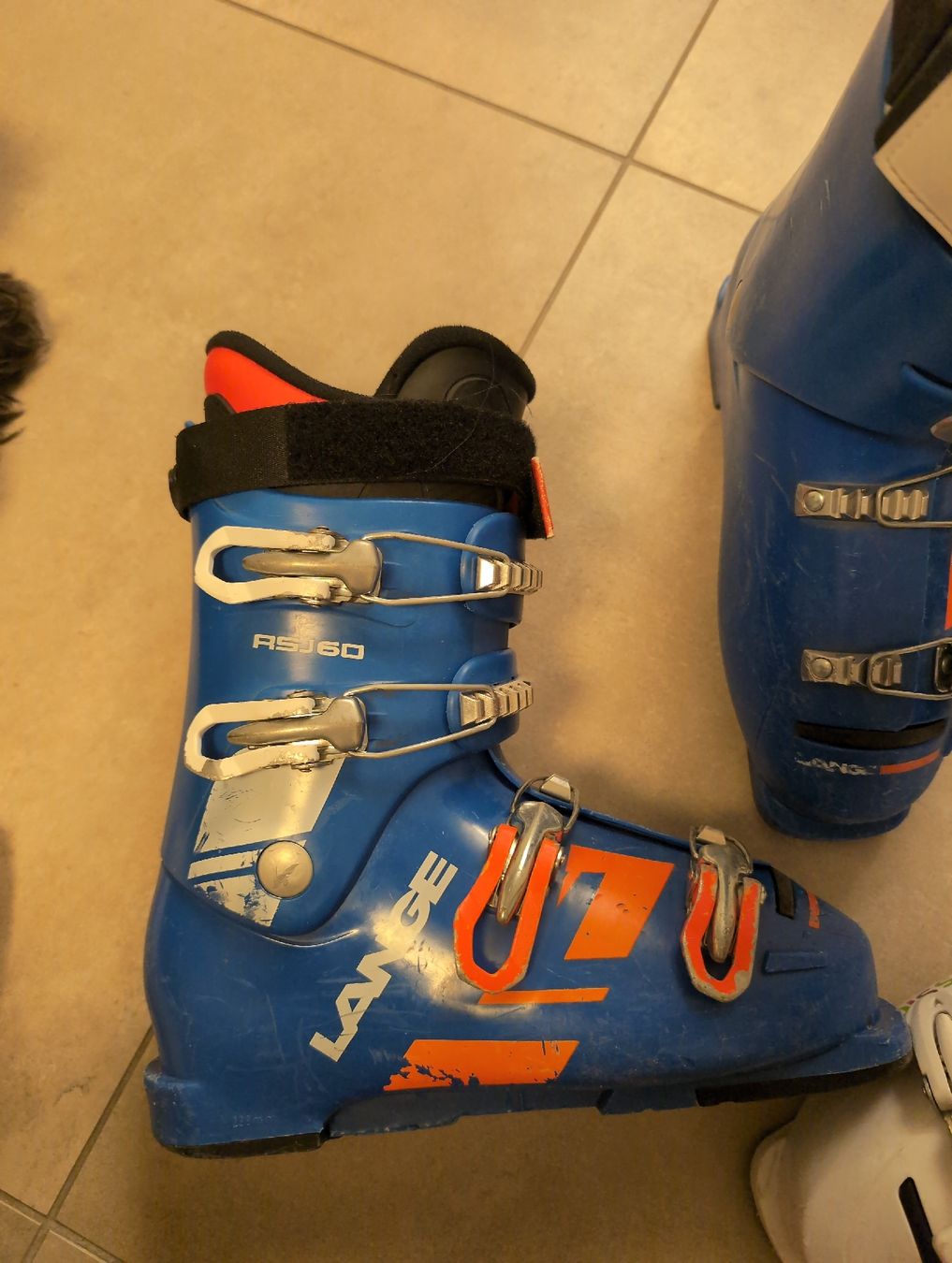 Scarpe da uomo: chaussures de ski Lange taille 25,5 – Usato da Echallens venduto da ACdP 2