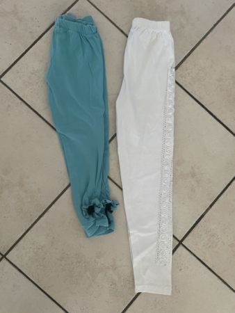 2 Leggind Gr.152hellblau weiss Zustand gut