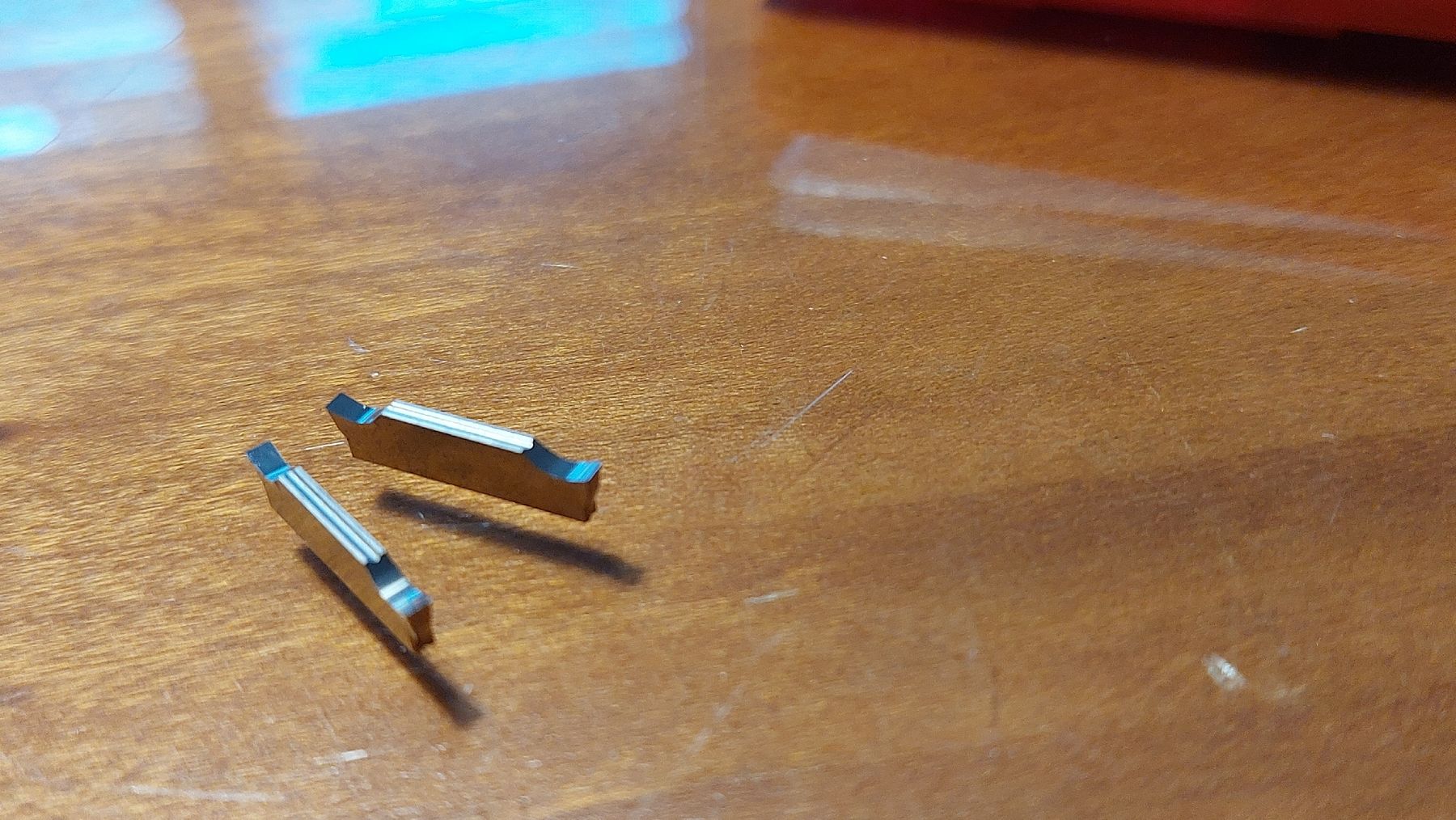 Tutti gli attrezzi: Abstechplättchen Spezial HM 1,5mm 10 Stück – Nuovo e nell'imballaggio originale da Hinteregg venduto da Amerizium 1