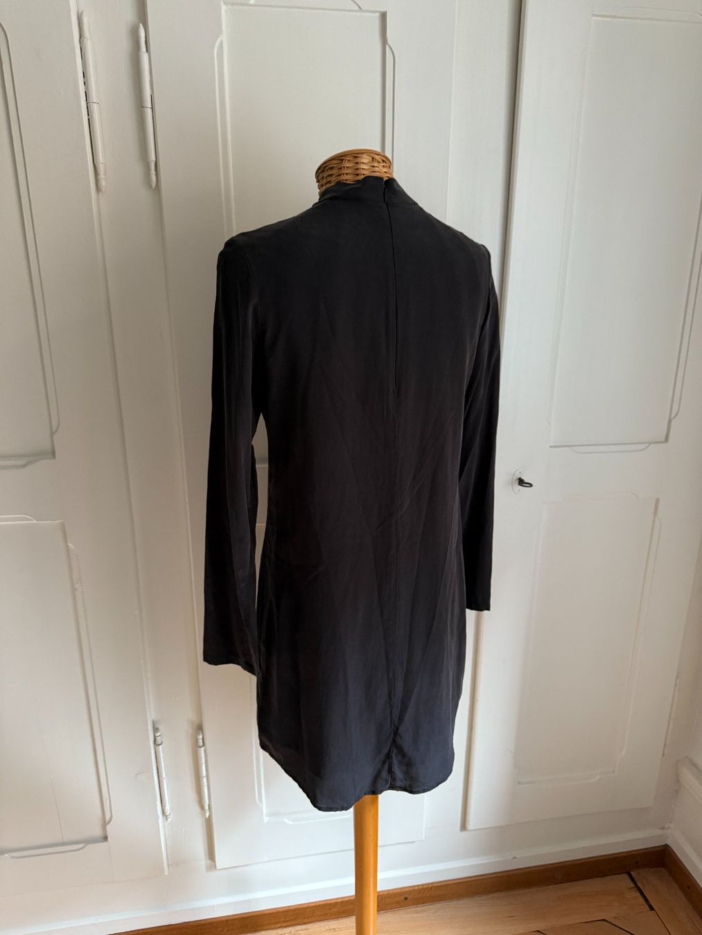 Vestiti: ADRIANO GOLDSCHMIED - Seide Kleid schwarz S – Usato da Zürich venduto da Diazaio 2
