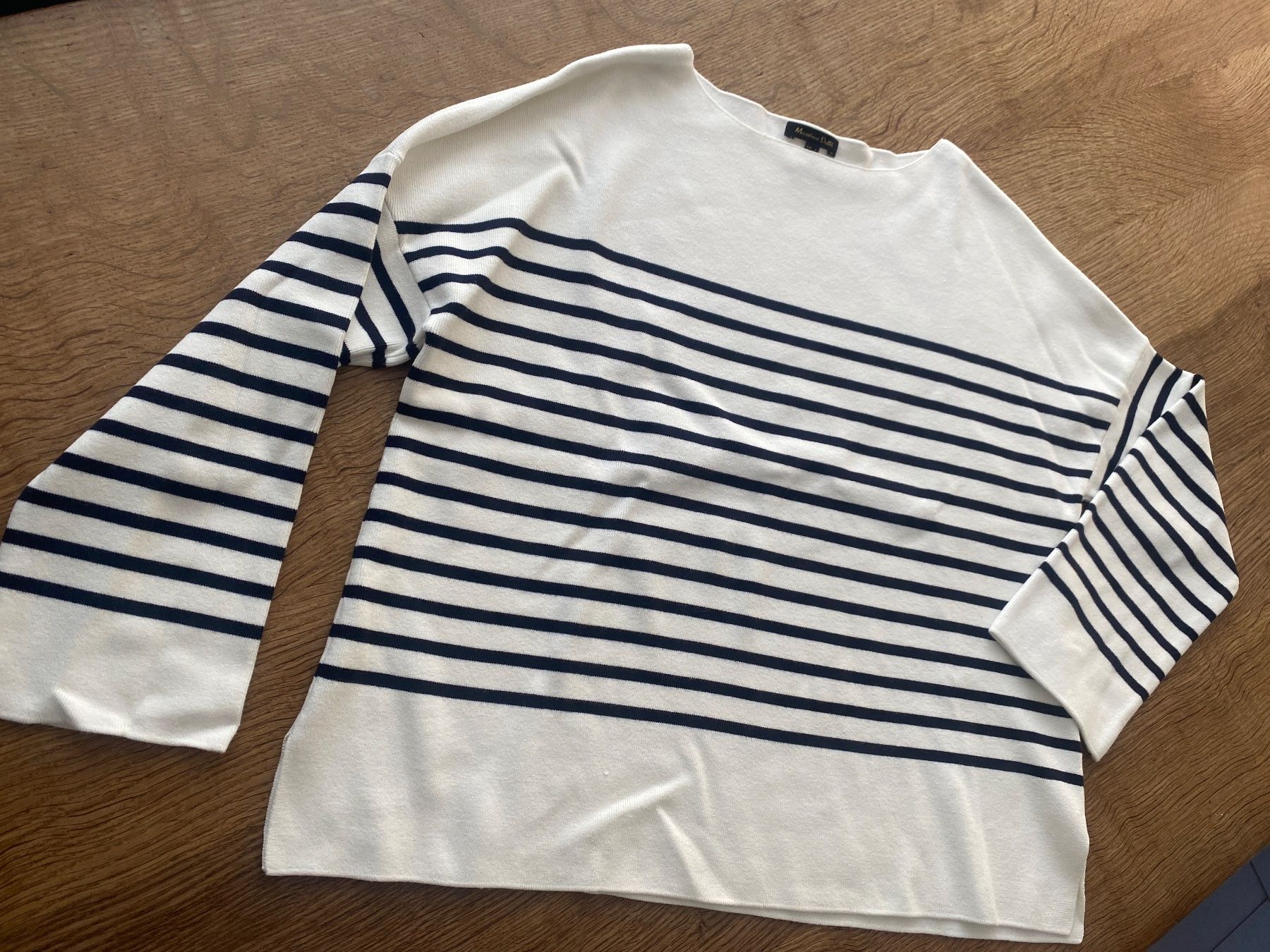 Massimo Dutti Pulls & Sweat-shirts: Massimo Dutti Pullover Gr.S/M weiss/blau gestreift neuw. – Neuf (Voir description) à Frauenfeld par Boldi46