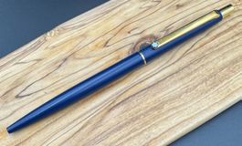 Montblanc SlimLine Kugelschreiber in Blau & Gold