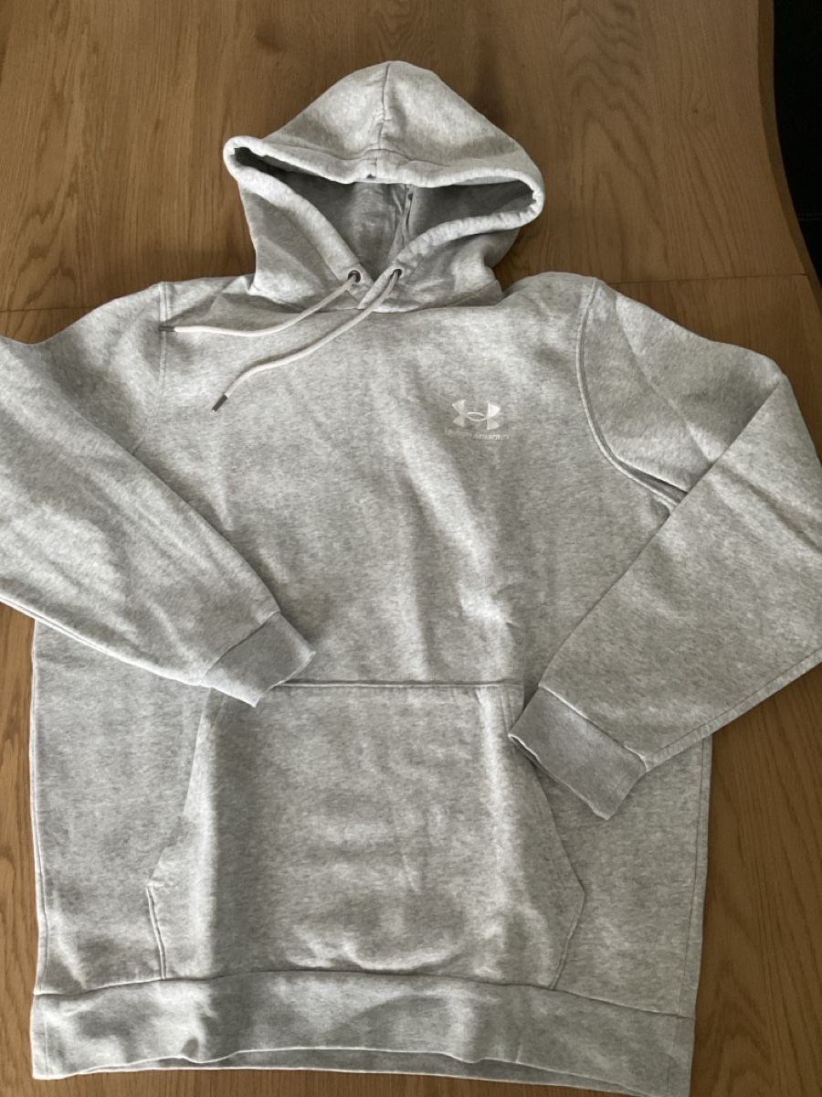 Under Armour Pulls & Sweat-shirts: Under Armour Kapuzenpullover grau Gr. M – Neuf (Voir description) à Schöftland par nevio74