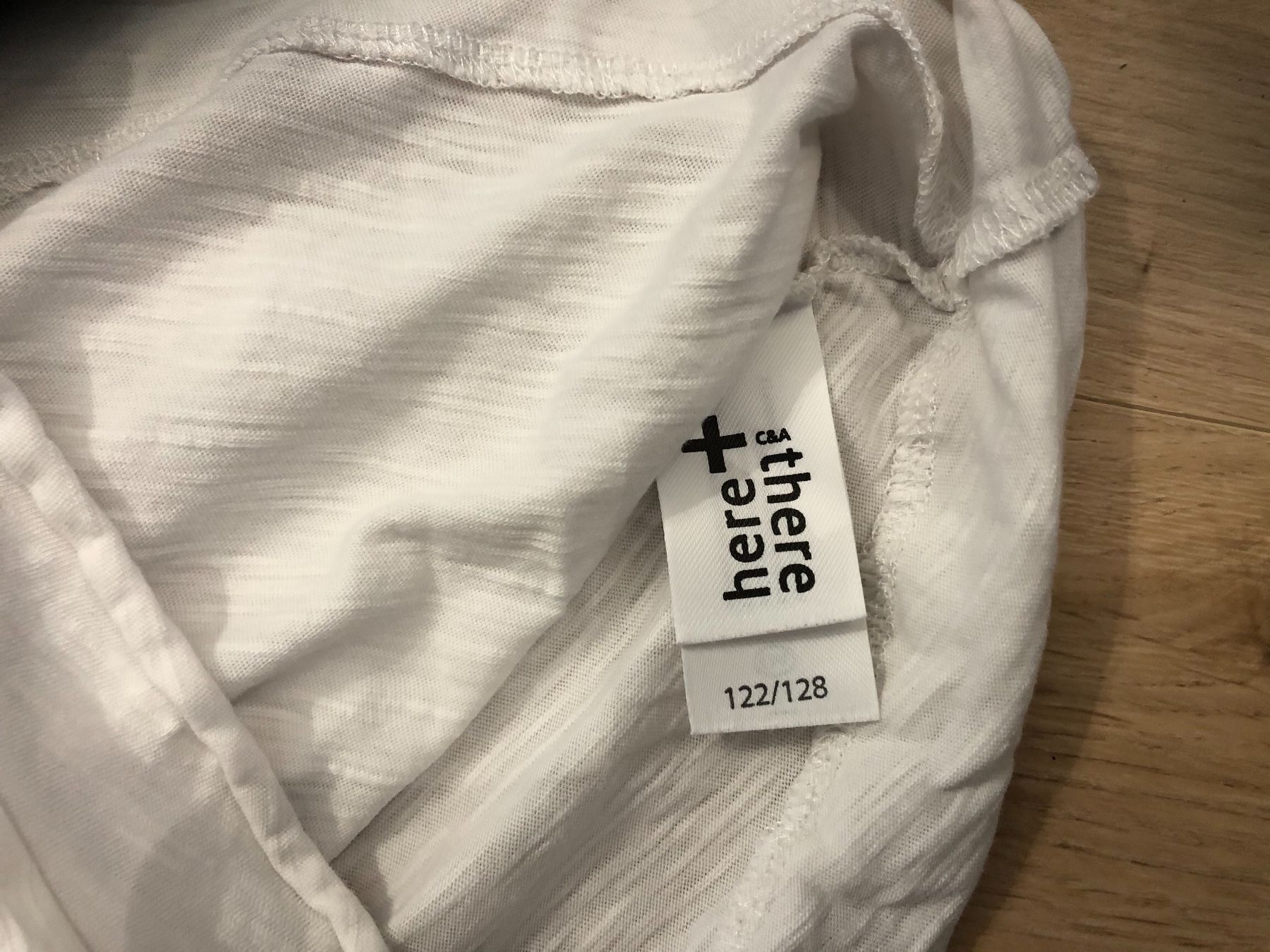 Hemden, T-Shirts & Polos: T-Shirt kurz Grösse 122/128 – Gebraucht aus Lupsingen von sta_wgg5 3