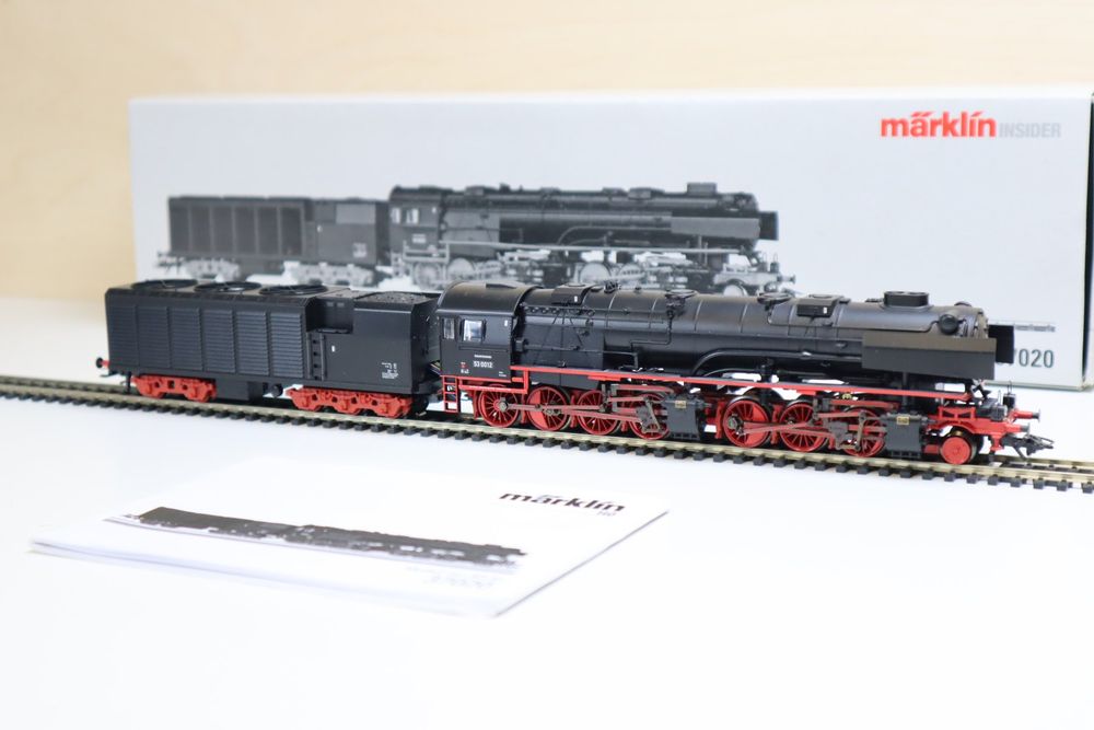 Märklin 37020 Locomotive Vapeur DB 53.0 – Édition H0 Numérique, Son, Lumière, Vitrine