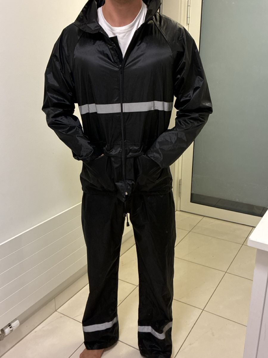 Giacche: Rain Suit Set – Usato da Zürich venduto da luc_v6bk