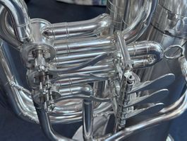 Hirsbrunner, Tuba, B, silber, revidiert, gereinigt