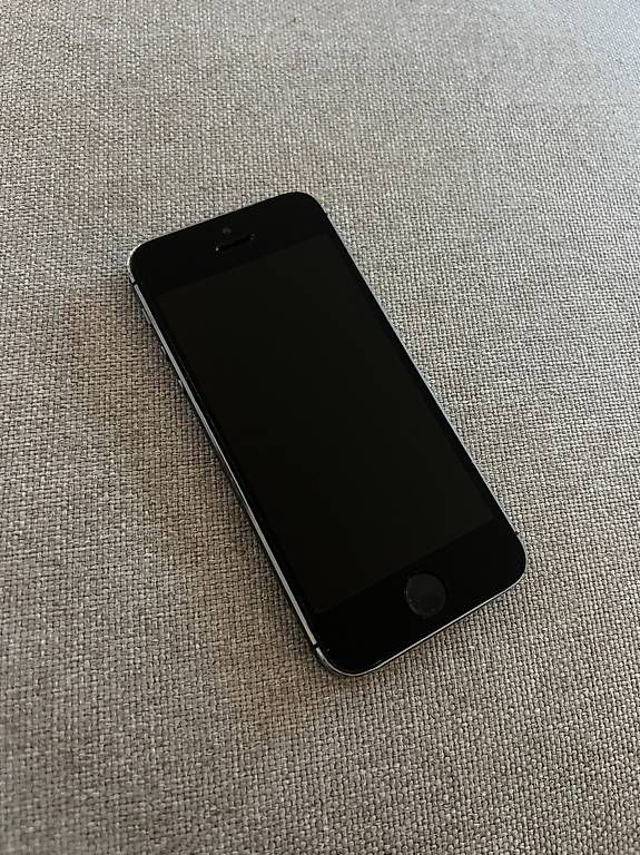 Telefoni cellulari / Smartphones: Apple iPhone 5s – Usato da Zürich venduto da FK8044