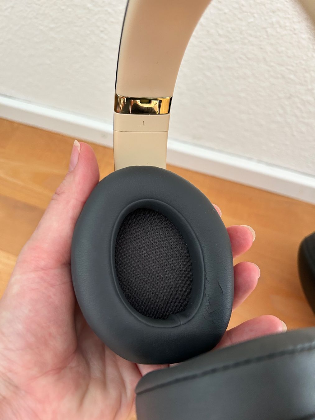 Beats Cuffie: Beats Kopfhörer Studio3 Wireless – Usato da Zürich venduto da predisha 4