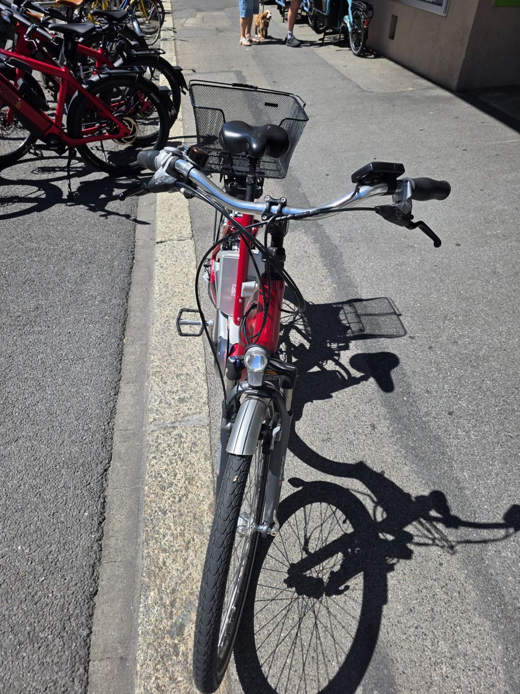 Flyer Velos: Vélo électrique Flyer rouge taille M – Gebraucht aus Rapperswil SG von stromvelo 1