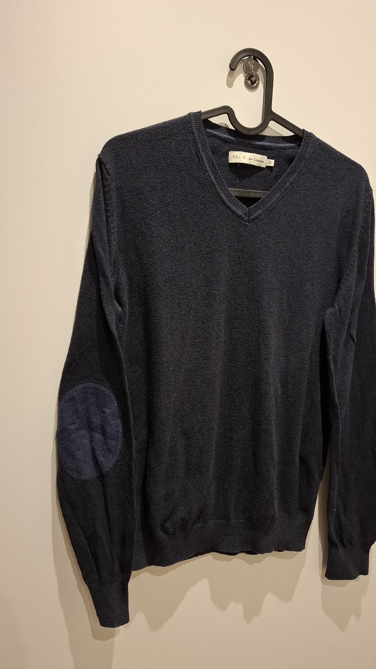 Pullover & Sweatshirts: Celio v-neck sweater with elbow patch size S – Gebraucht aus Zürich von pto_6wfs 2