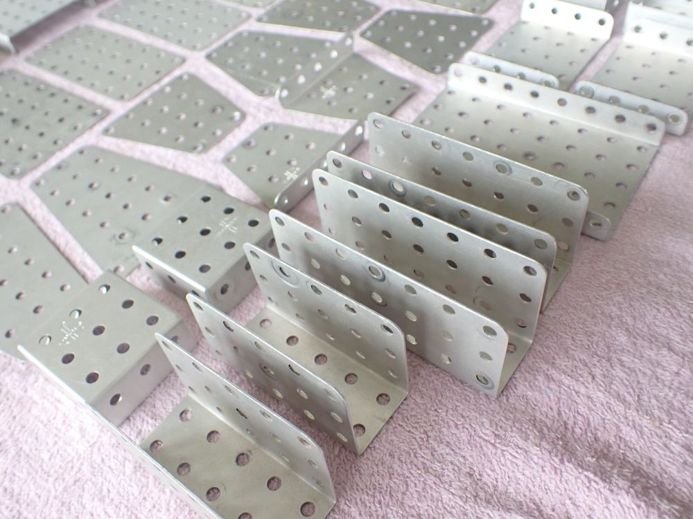 flache und abgewinkelte Platten für den STOKYS Baukasten Kaufen auf