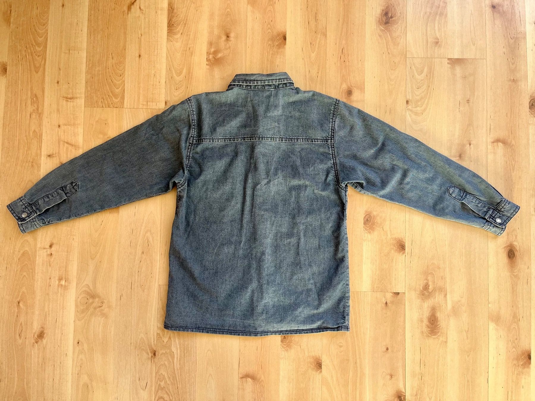 S.Oliver Camicie, T-shirt & Polo: Jeanshemd Gr 140 – Usato da Schwanden GL venduto da Leemueller 2