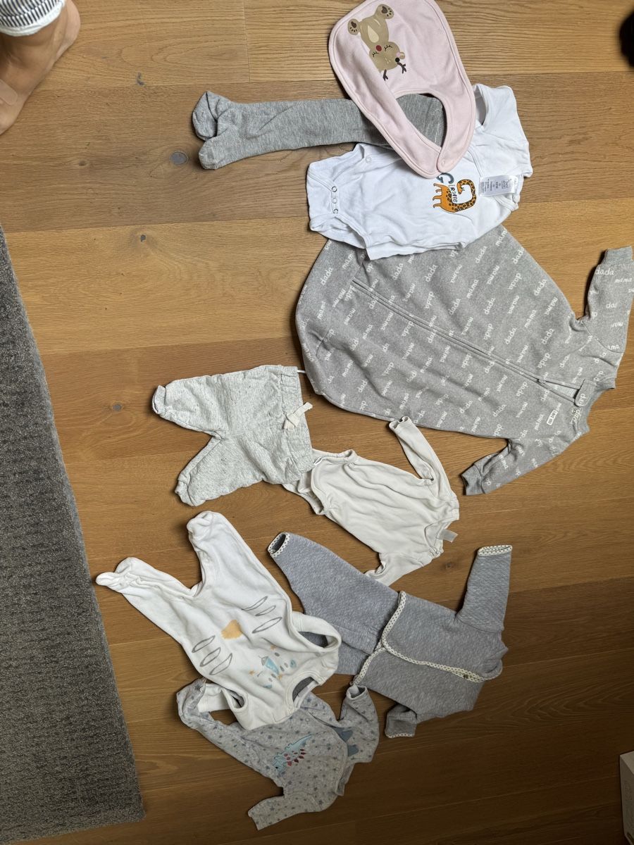 Lotti & Set di vestiti: Baby Kleiderpaket – Usato da Mörschwil venduto da zalilla
