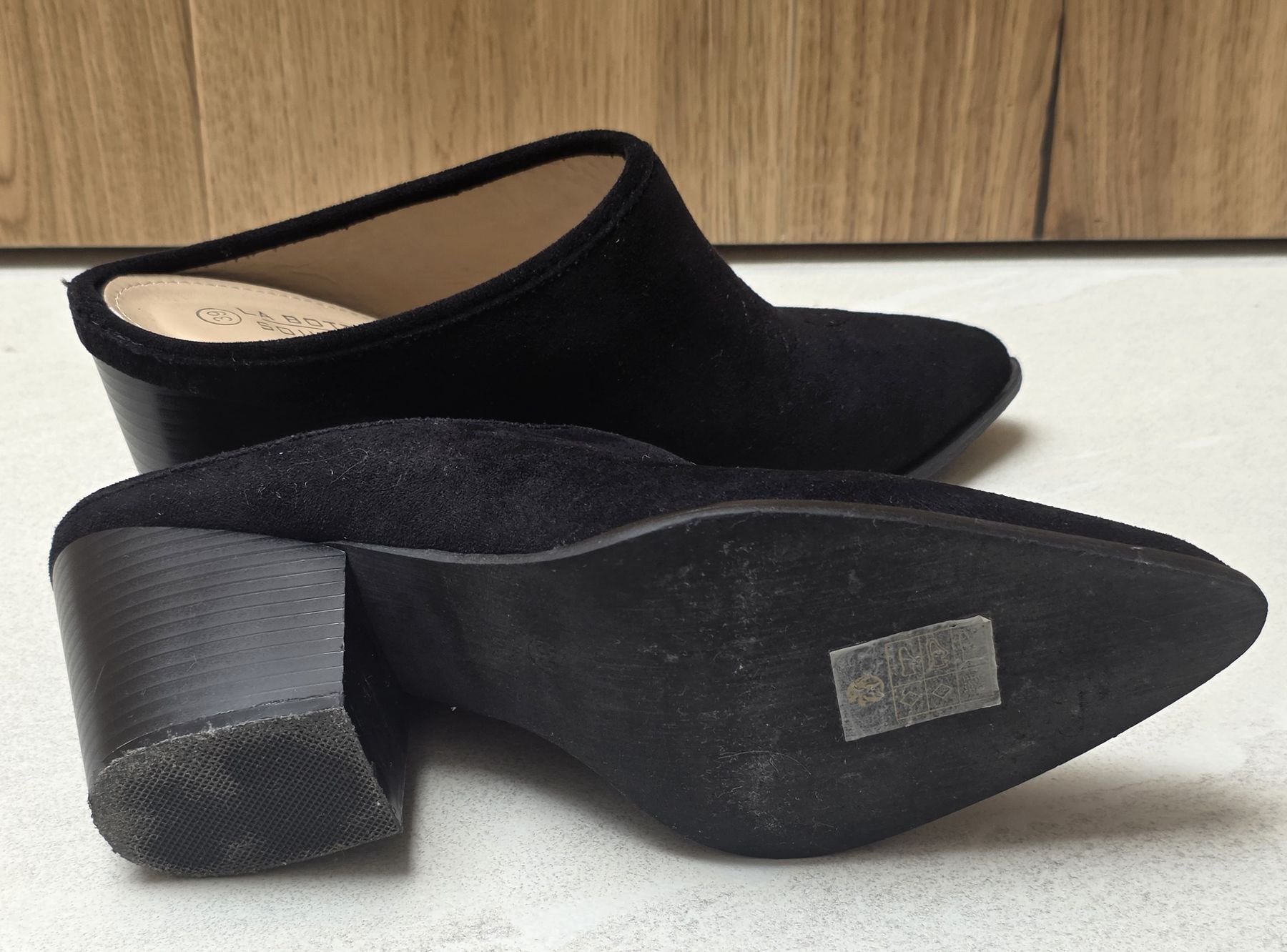 Scarpe da donna:  Mules Grösse 39 schwarz neuwertig – Nuovo (secondo la descrizione) da Rheinsulz venduto da Gilea 6
