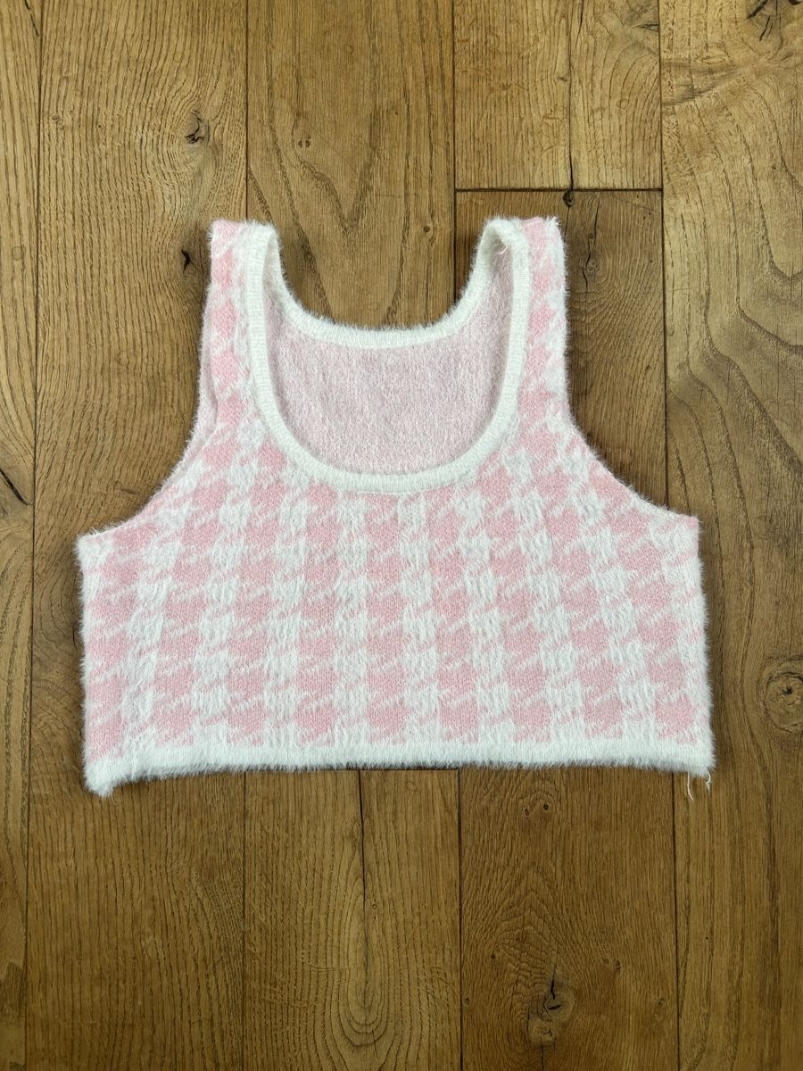 Shein Top: Rosa Flauschiges Top Grösse S – Usato da Frauenfeld venduto da jae_vs6j