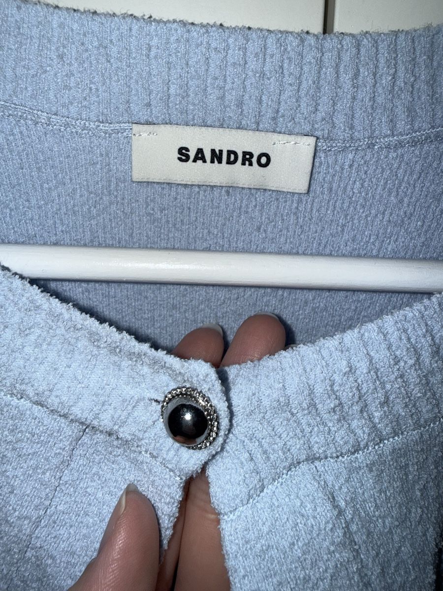 Sandro Giacche: Schöne Blaue Strickjacke von Sandro  – Usato da Bottmingen venduto da Itsclaire 4
