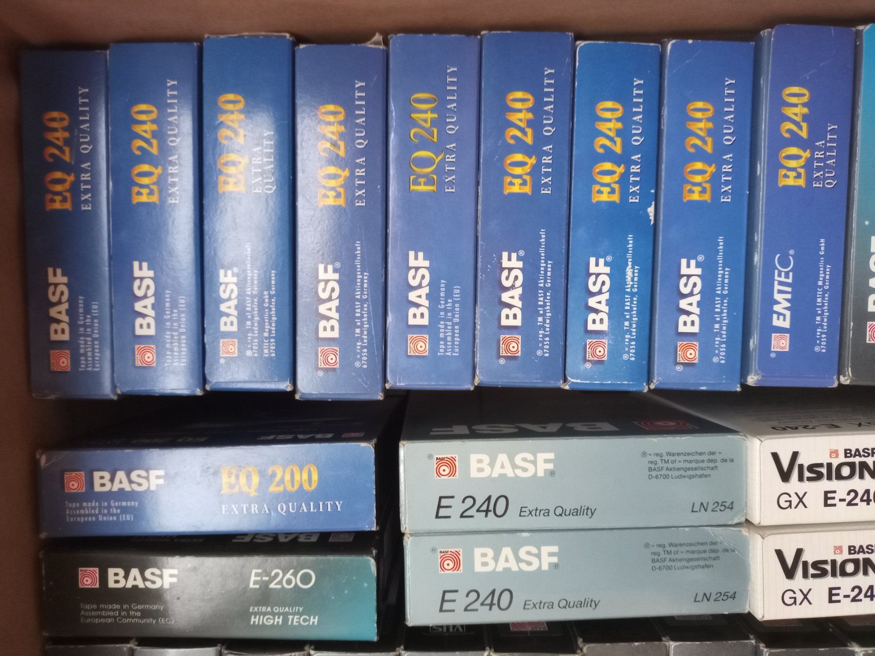 Tutti i VHS: VHS Kassetten (38 Stück) – Usato da Spiez venduto da egonolsen 5