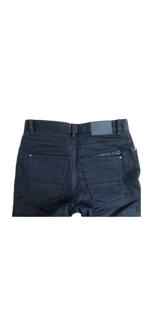 Pantaloni: Pantalon noir Celio – Usato da Dotzigen venduto da SecondHandGems 2