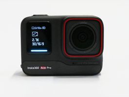 Insta 360 Ace Pro
