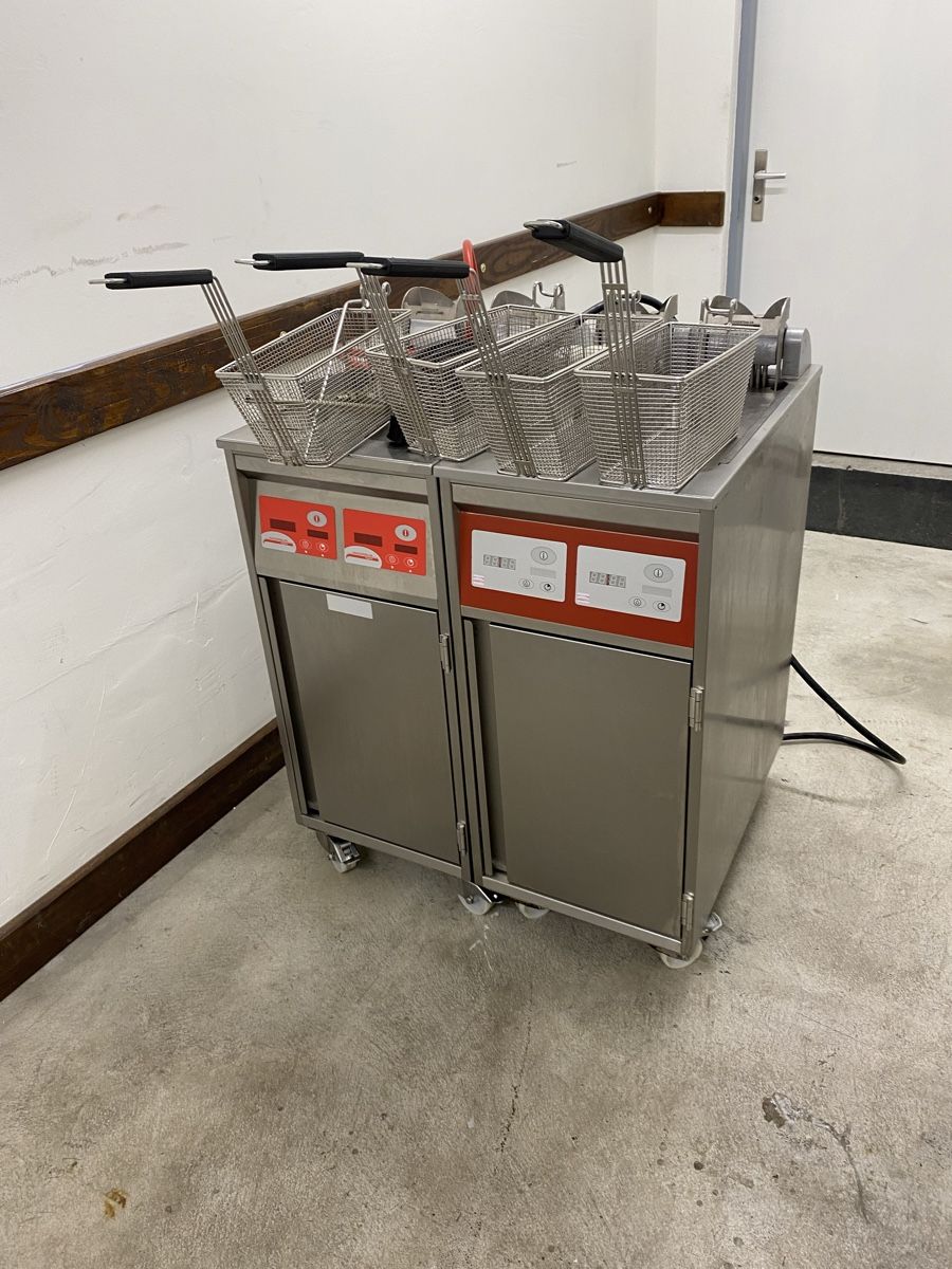 Elettrodomestici da cucina: 2 Fritteusen – Usato da Dietikon venduto da dia_y8y5