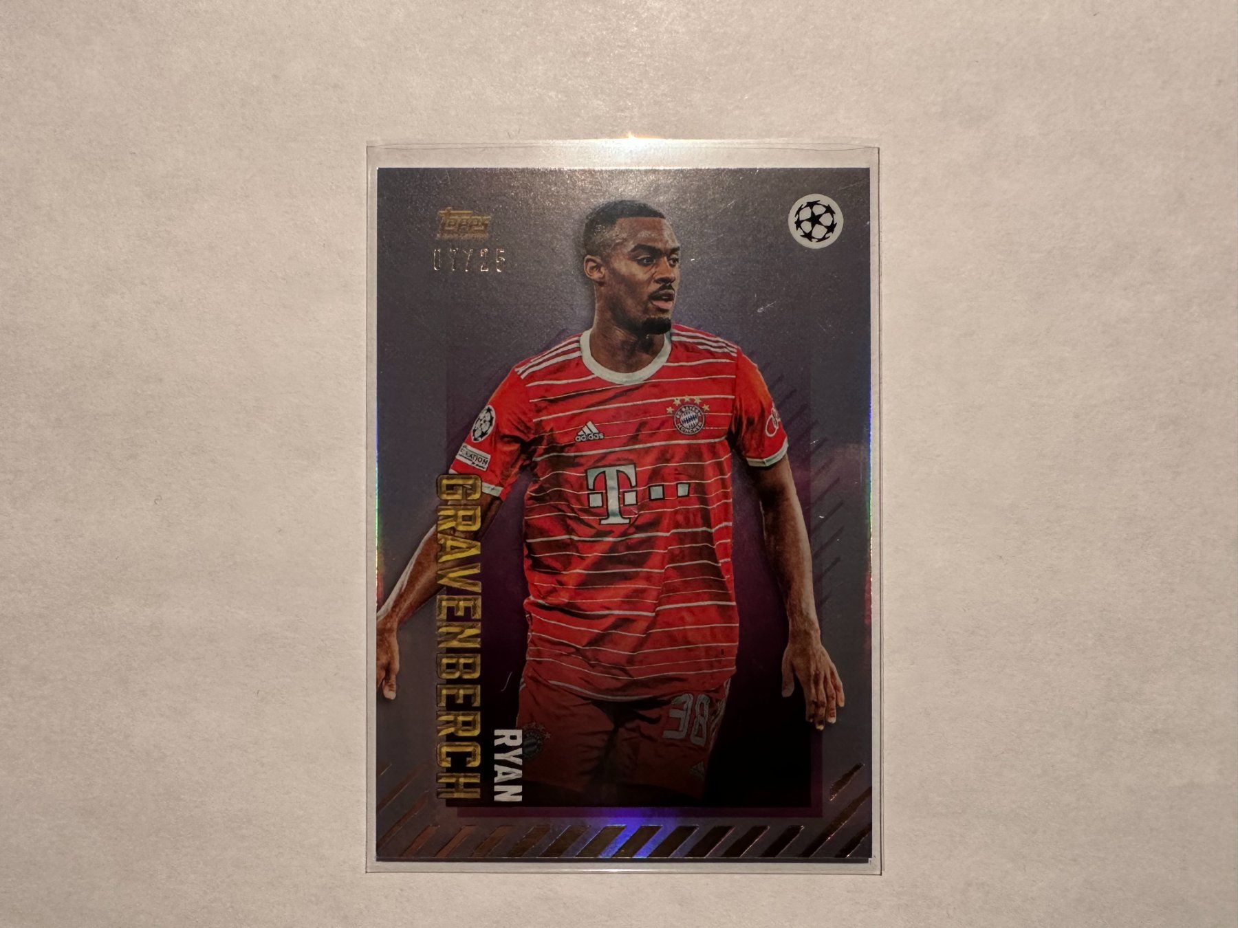 Topps Carte collezionabili: 2022 Topps Gold Ryan Gravenberch 07/25 – Usato da Hagendorn venduto da Pokecollectorch