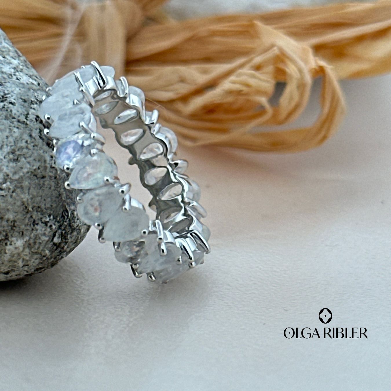 Olga Ribler Bagues: Memory Ring mit Regenbogen-Mondstein Grösse 56 – Neuf (Voir description) à Luzern par byolgaribleroutlet 3