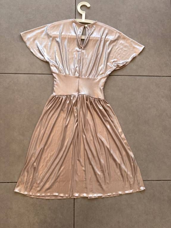 Robe De Fête Glitter Dorée Kiabi - Taille M, Style Débardeur, Genou, Neuve Avec étiquettes (polyester/élastane)