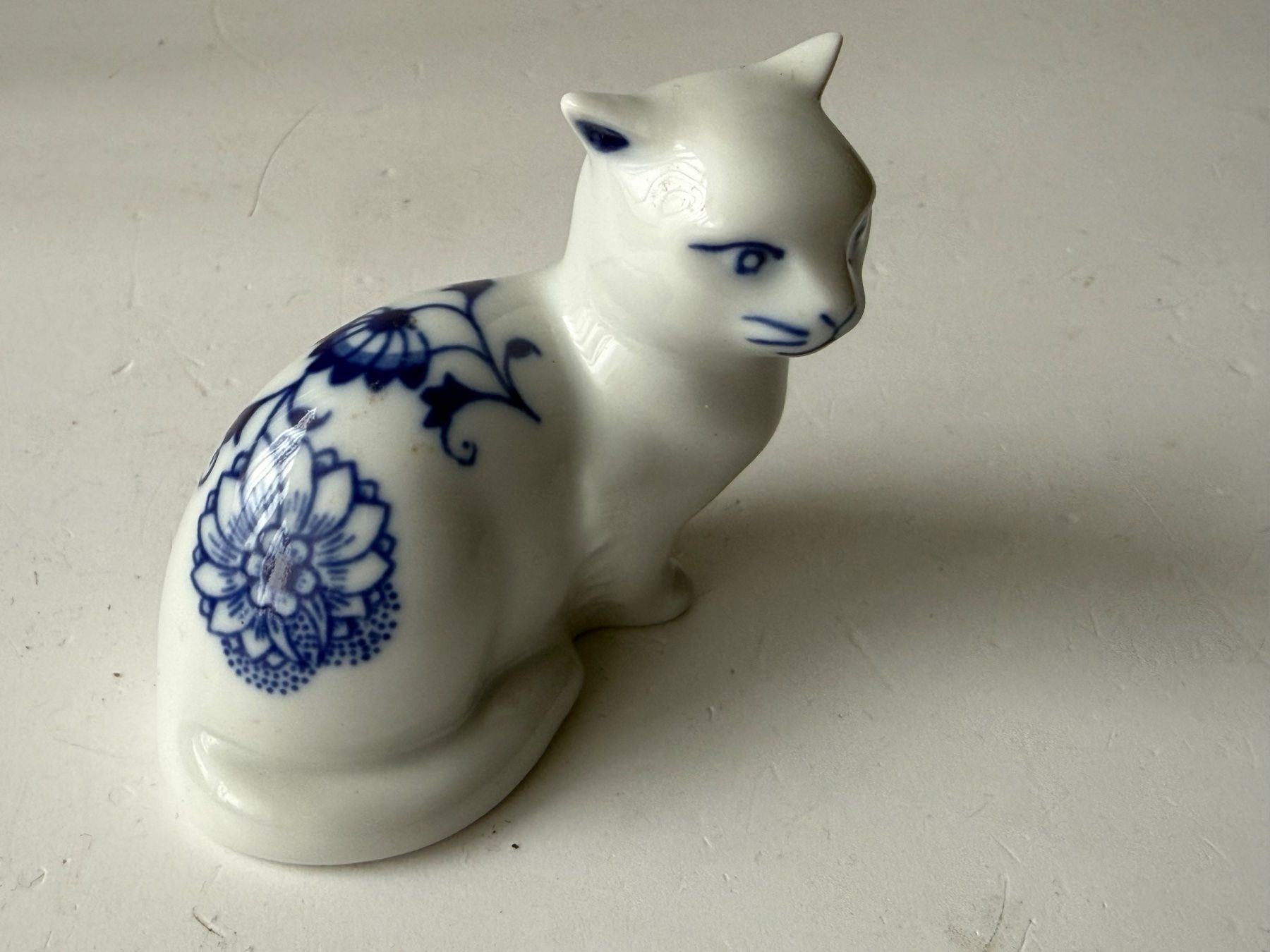 Statuette: Katze aus Porzelan – Usato da Zwingen venduto da moje1 1
