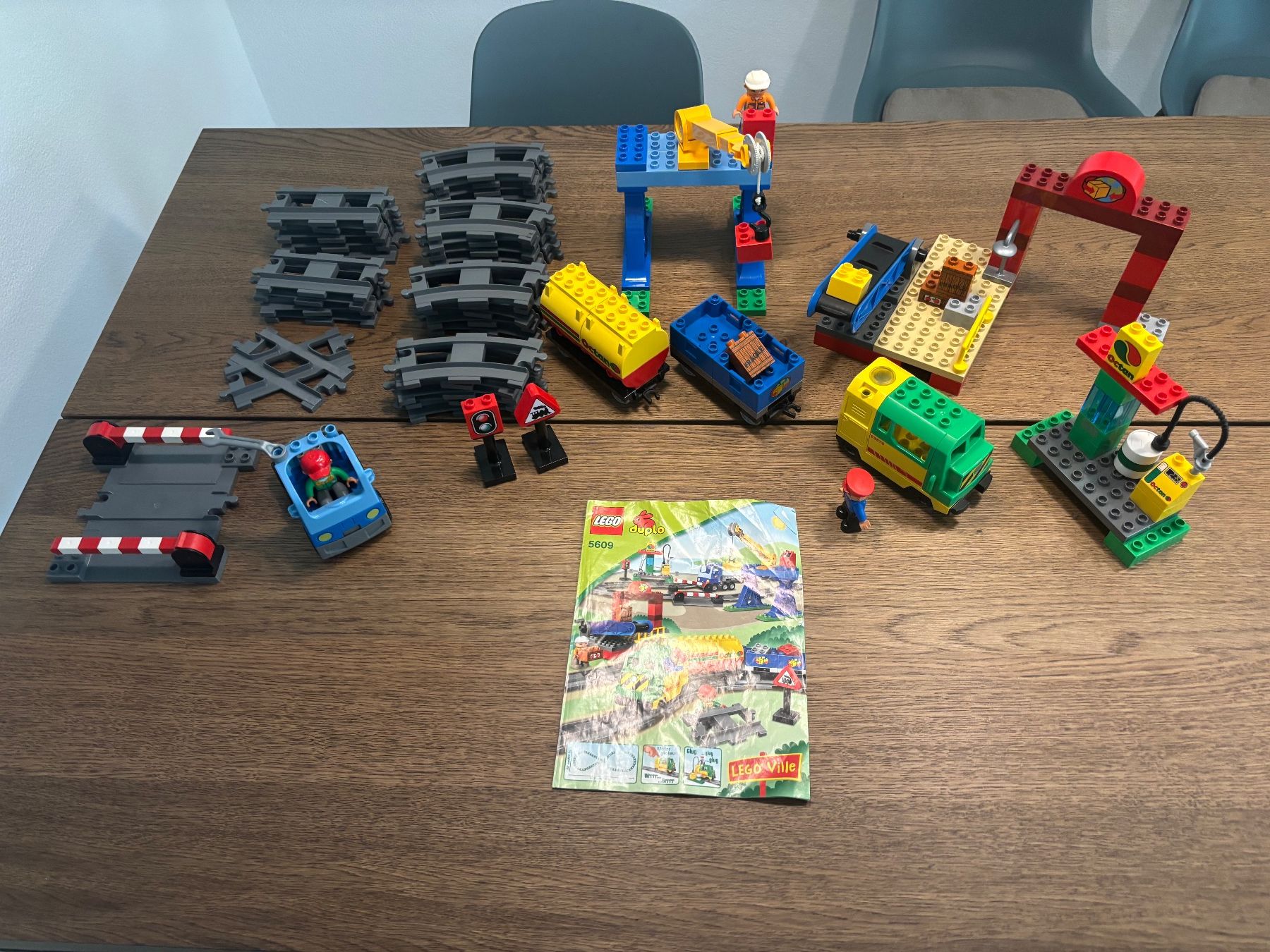 Lego Kit di costruzioni: LEGO DUPLO 5609 Eisenbahn Super Set / Deluxe Train Set – Usato da Niederweningen venduto da ronboni