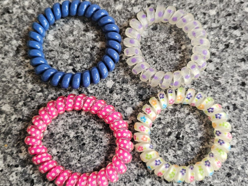 Accessori per capelli: 4 Haargummi / Spiral – Nuovo (secondo la descrizione) da Geuensee venduto da jes_9xyk 1
