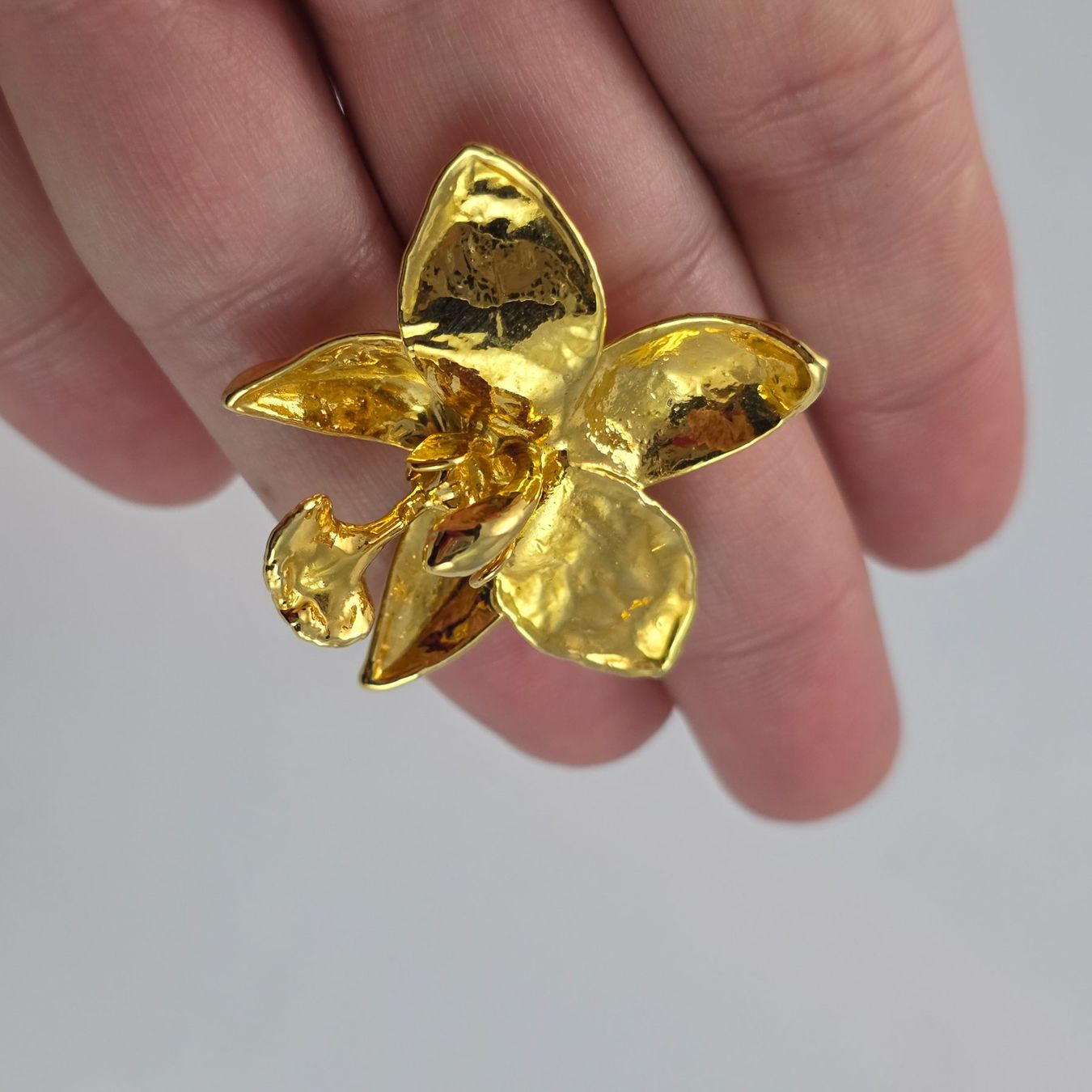 Spille & Fermagli: Kleine goldfarbene Brosche oder Anhänger    652 – Usato da Wald ZH venduto da Martin79 3