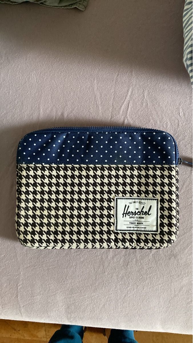 Herschel Taschen: iPad Hülle Herschel – Neu (gemäss Beschreibung) aus Emmenbrücke von lissyrom