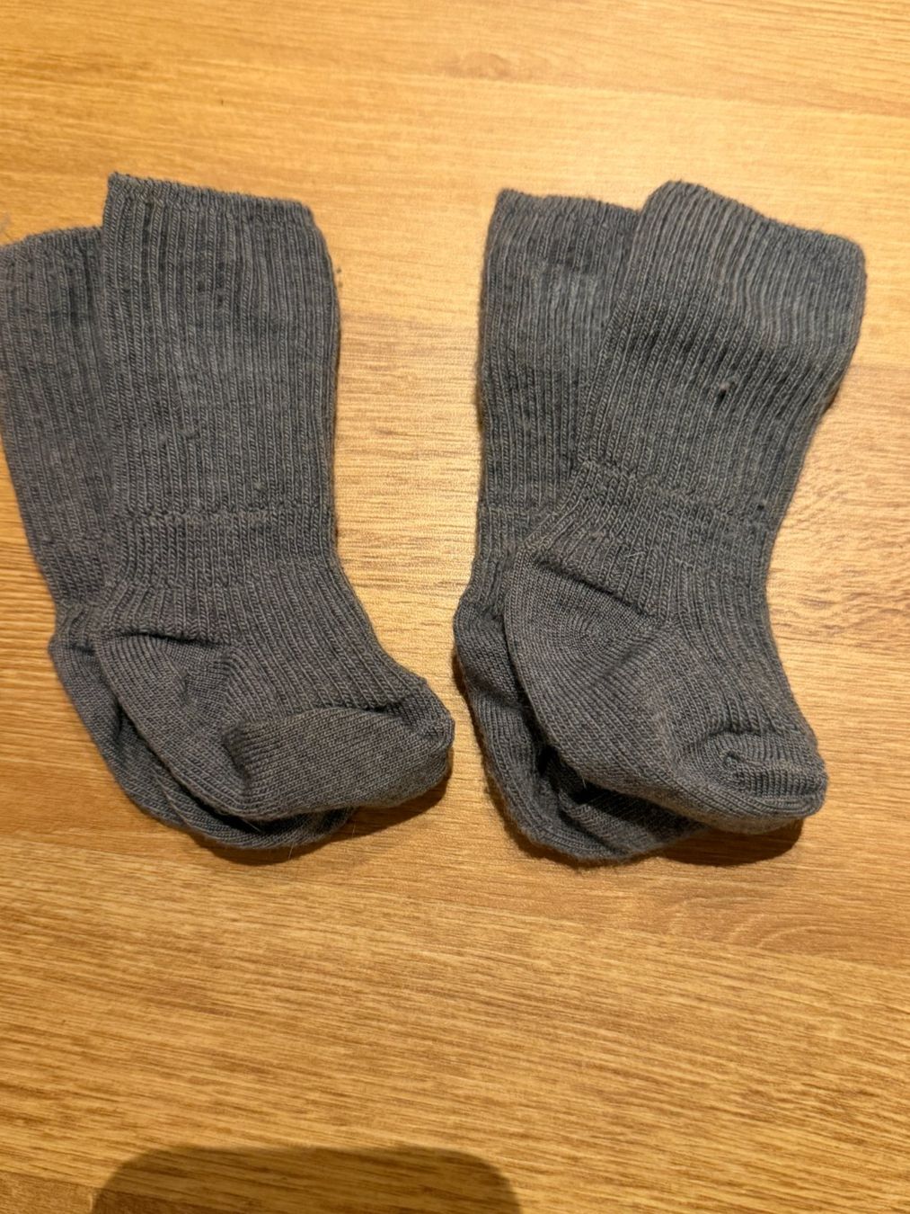 Calze per bambini: Wollsocken 15-18 Grösse – Usato da Niedermuhlern venduto da ste_c5h9