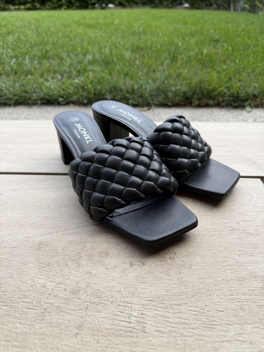 Chaussures femmes: Tacchi Monkl – D'occasion à Tegna par Valentinaleoni33