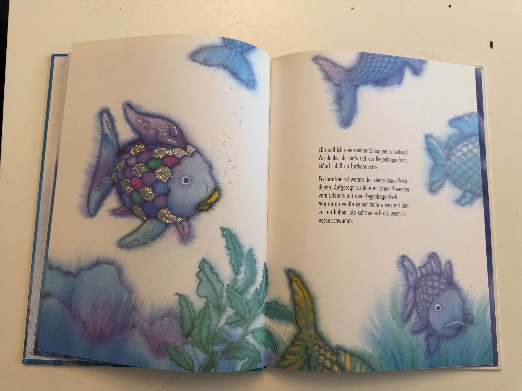 Libri: Der Regenbogenfisch - Marcus Pfister - Hardcover – Usato da Münsingen venduto da Ganjam 5