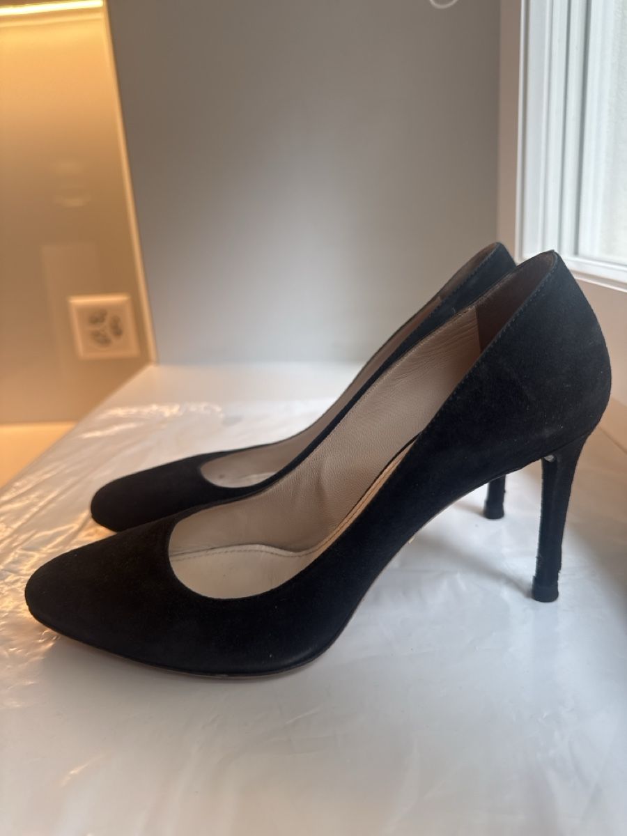 Prada Damenschuhe: Prada Suede Pumps Black Size 37.5 – Gebraucht aus Zürich von agnes_to 2