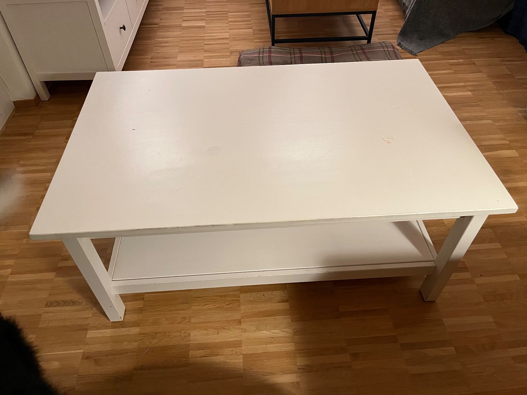 Tische: Rectangular white coffee table with a lower shelf - IKEA – Gebraucht aus Uster von fer_w7vz 1