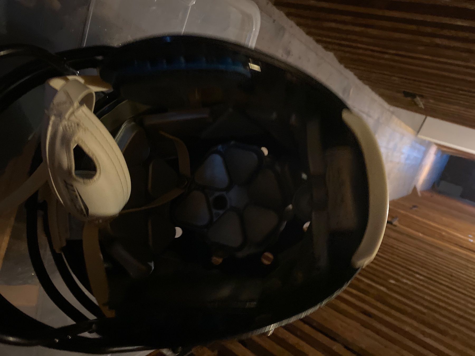 Helme: Schutt Helm – Gebraucht aus Luzern von Liam.01 4