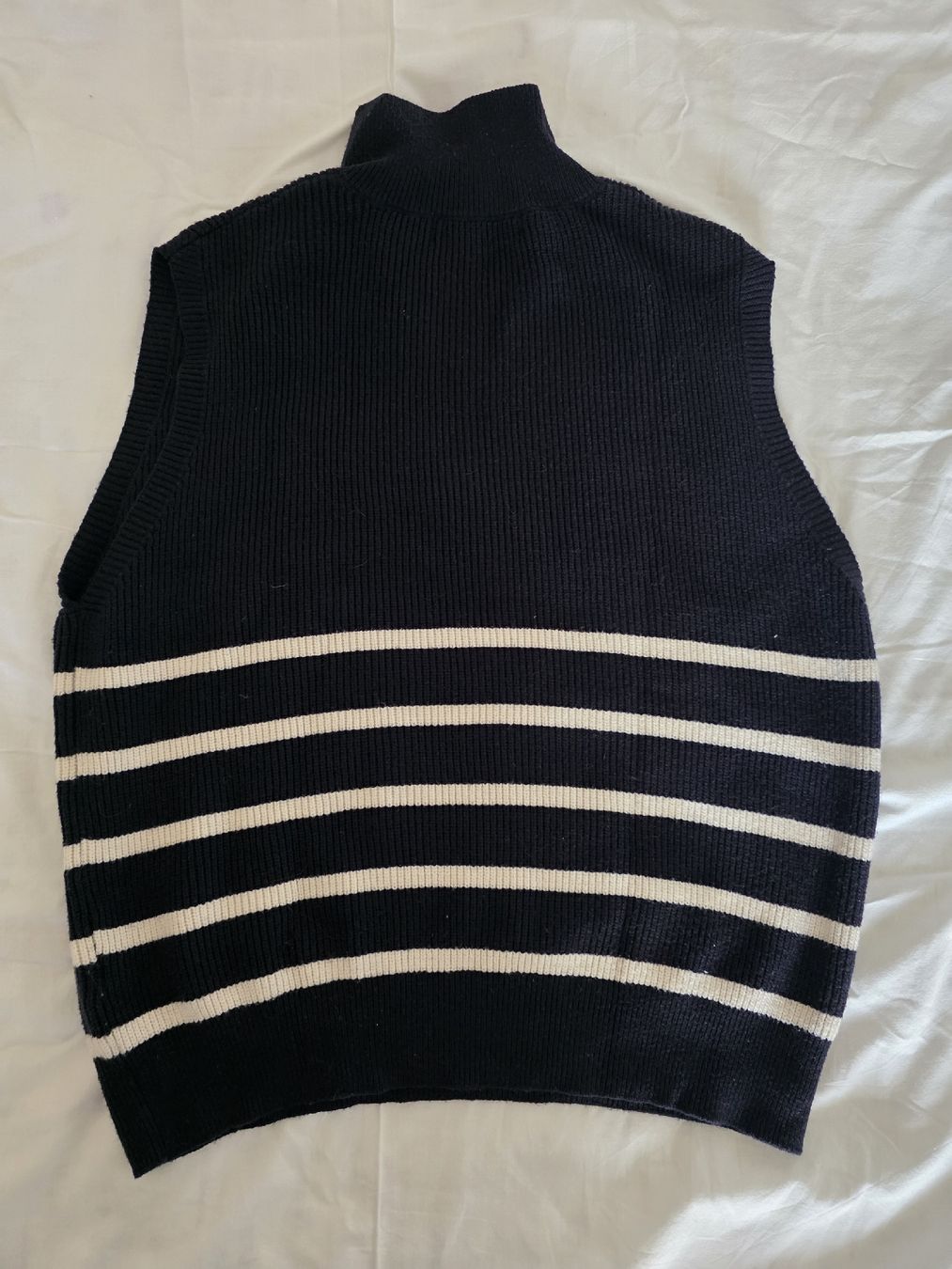 Maglioni & Felpe: Pull sans manches – Usato da Forel (Lavaux) venduto da jon_565n 1