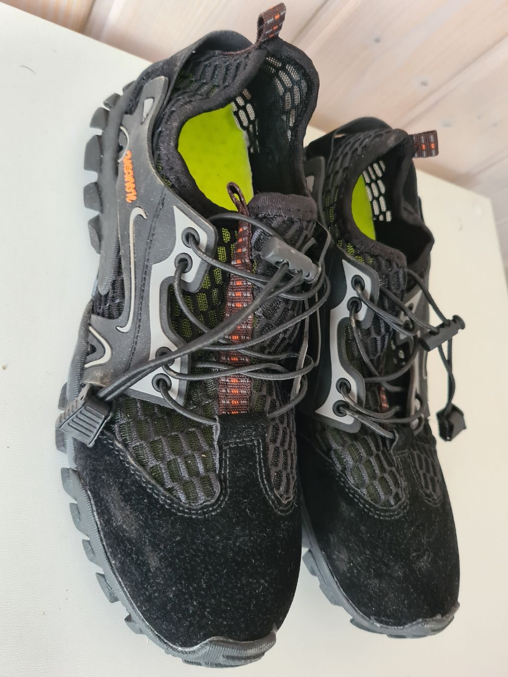 Scarpe da uomo: Schuhe, Wasserschuhe – Nuovo (secondo la descrizione) da Waldkirch venduto da Hypertenuse 2